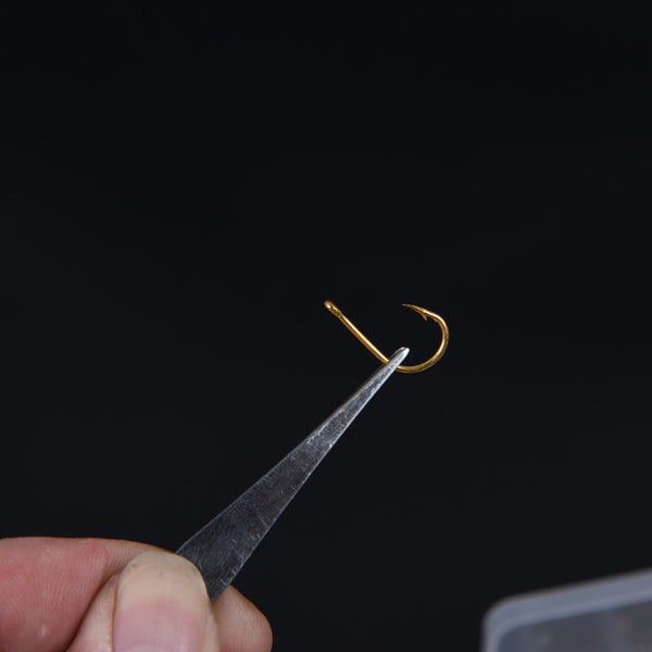 600 Carbon Steel Fishing Hooks Size #3 thru #12 FREE + SHIPPING OFFER